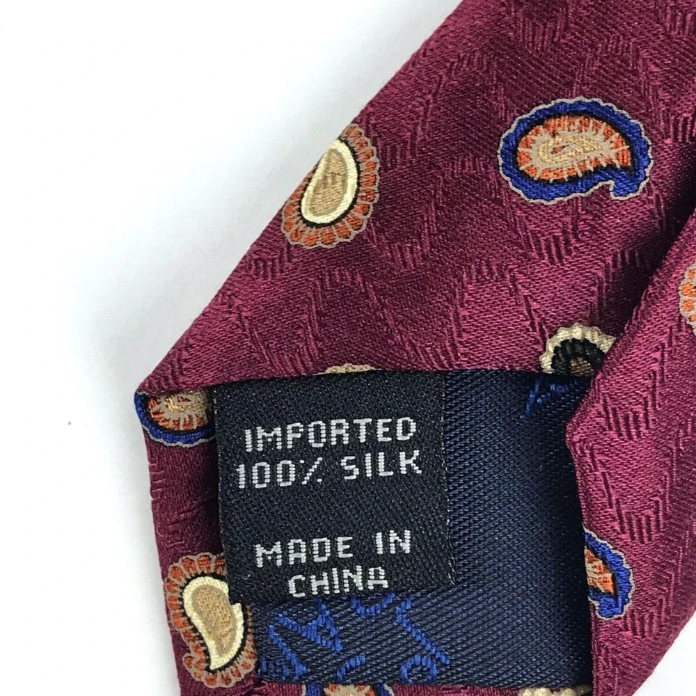 Jos A Bank Executive Collection Tie 100% Silk Paisley Burgundy Red Men's Necktie